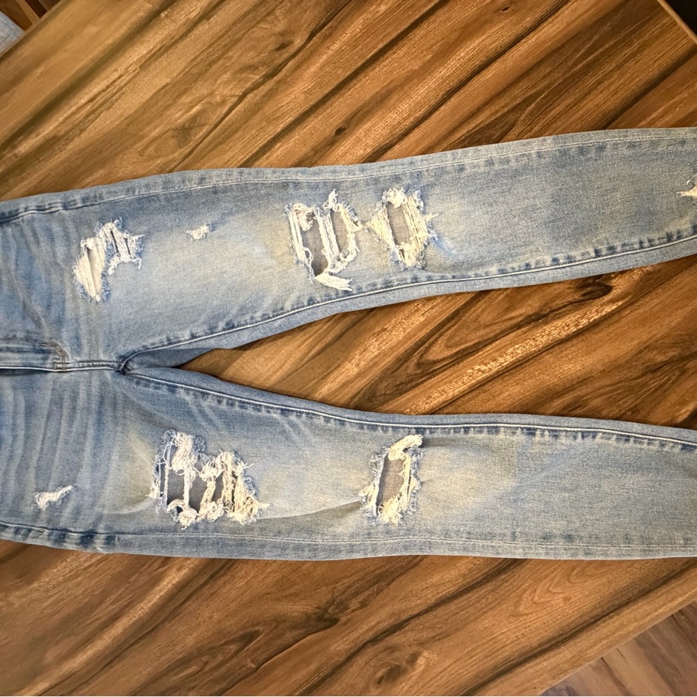 American Eagle light wash distressed hi-rise jeggings, size 2 short.